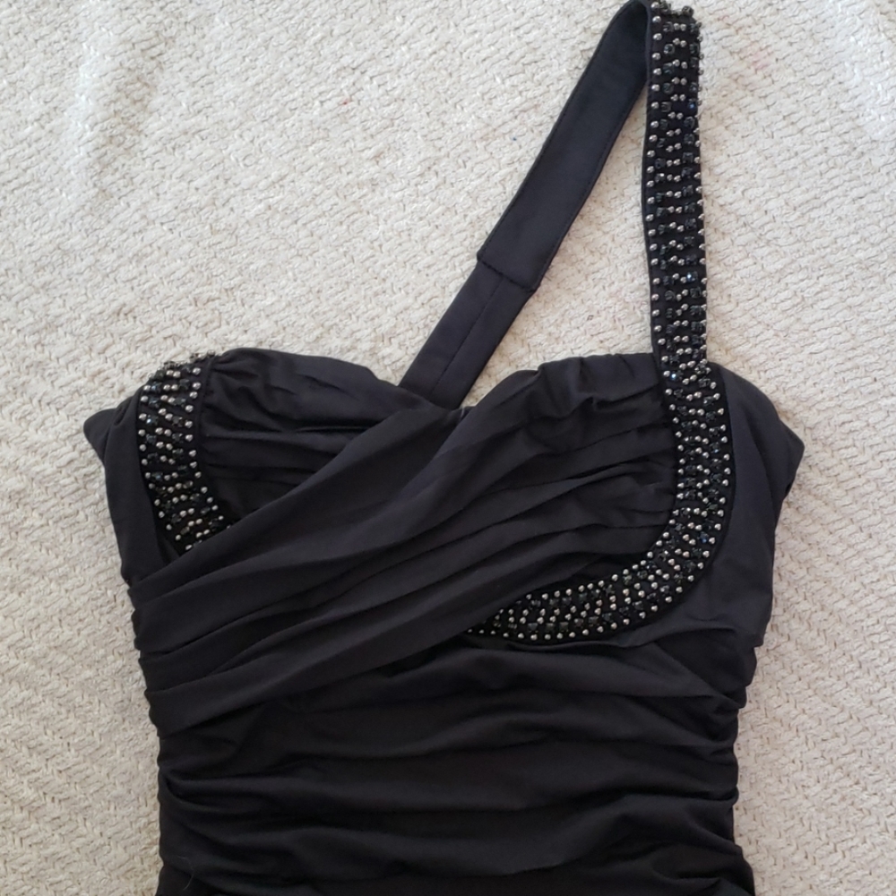One shoulder little black dress - Picture 2 of 2